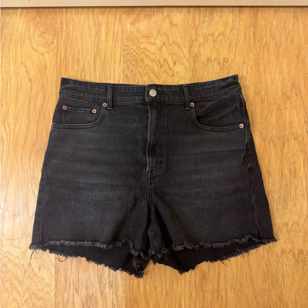 American Eagle Black Wash Women’s High Waisted Denim Jean Shorts